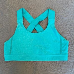 Lululemon sports bra